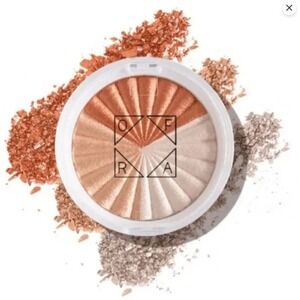 Ofra x NikkieTutorials's Limited Edition Highlighter in Everglow